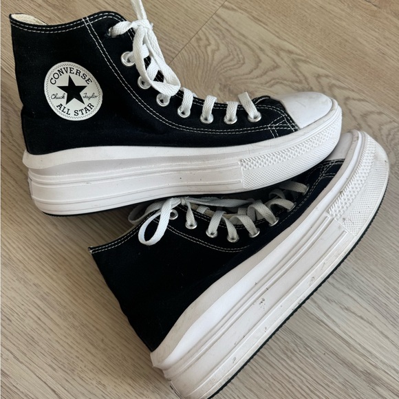 Converse Women's Black and White Platform Sneakers - Picture 1 of 4